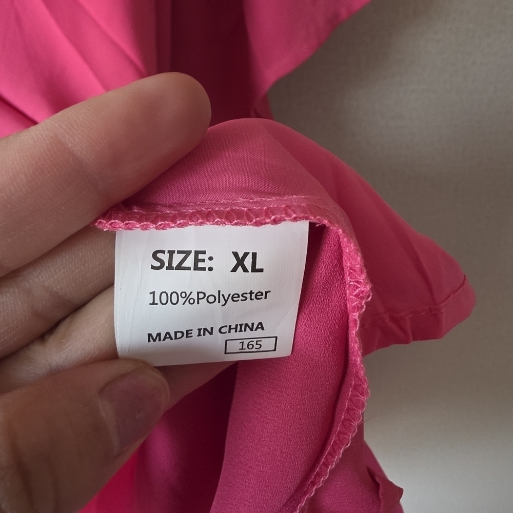 Elegant Fuchsia Blouse by [Brand] - Picture 4 of 4